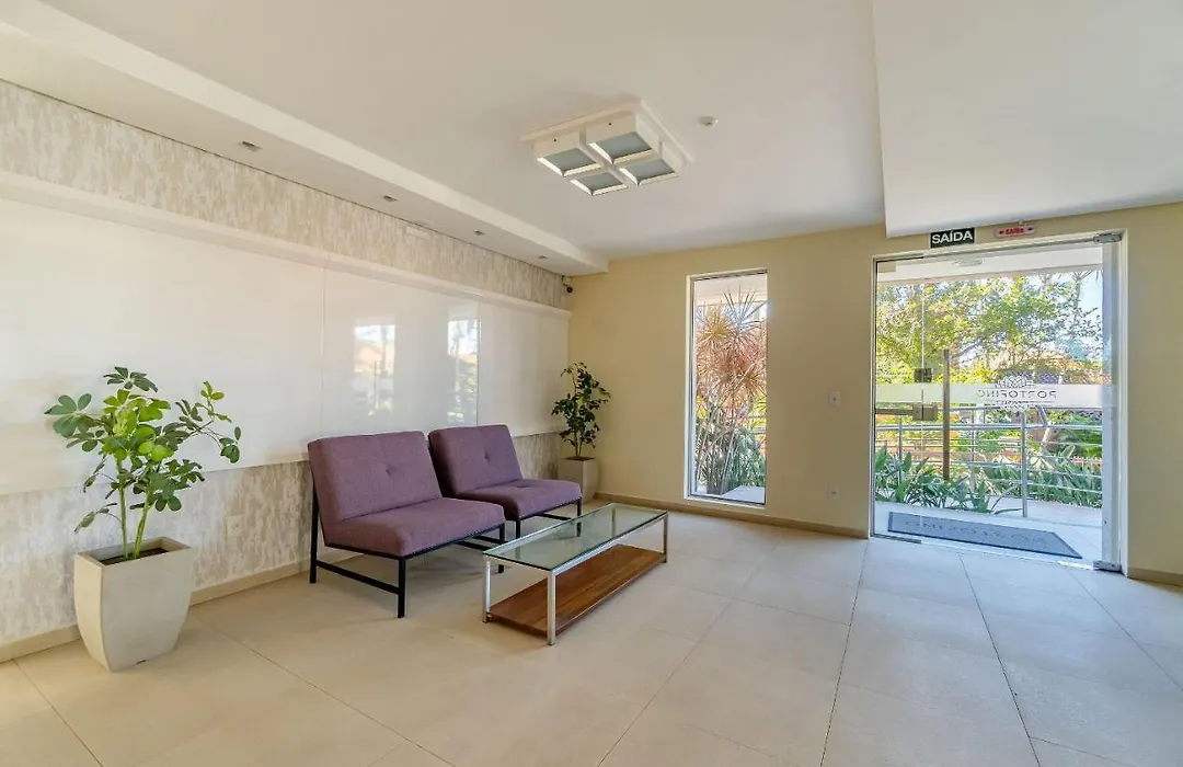Localização Central - Apartamento a 200m da Praia-1