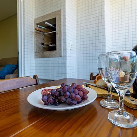 Localização Central - Apartamento a 200m da Praia-2